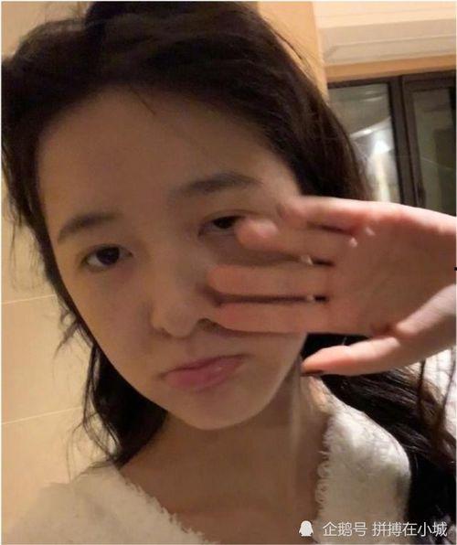 国产夫妻AV视频自拍,自拍的激情与浪漫