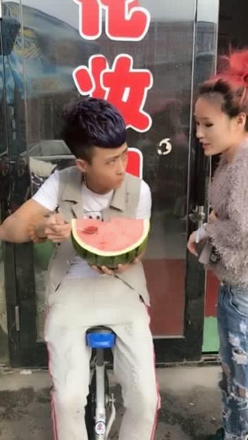 西瓜视频国产第一美女,惊艳亮相，引领时尚潮流