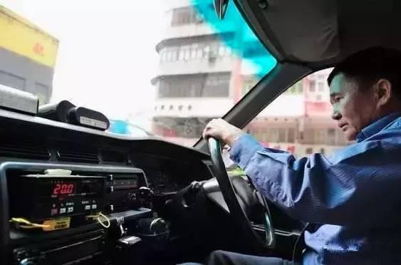 国外人玩中国国产车视频,国外玩家体验中国造车新势力  第3张