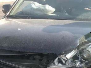 国产两辆车相撞事故视频